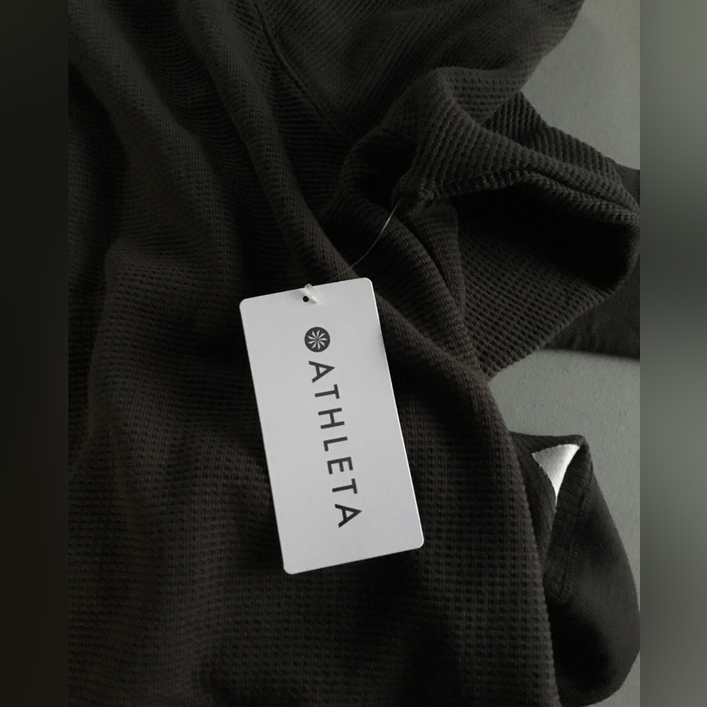 ATHLETA - Picture 10 of 15